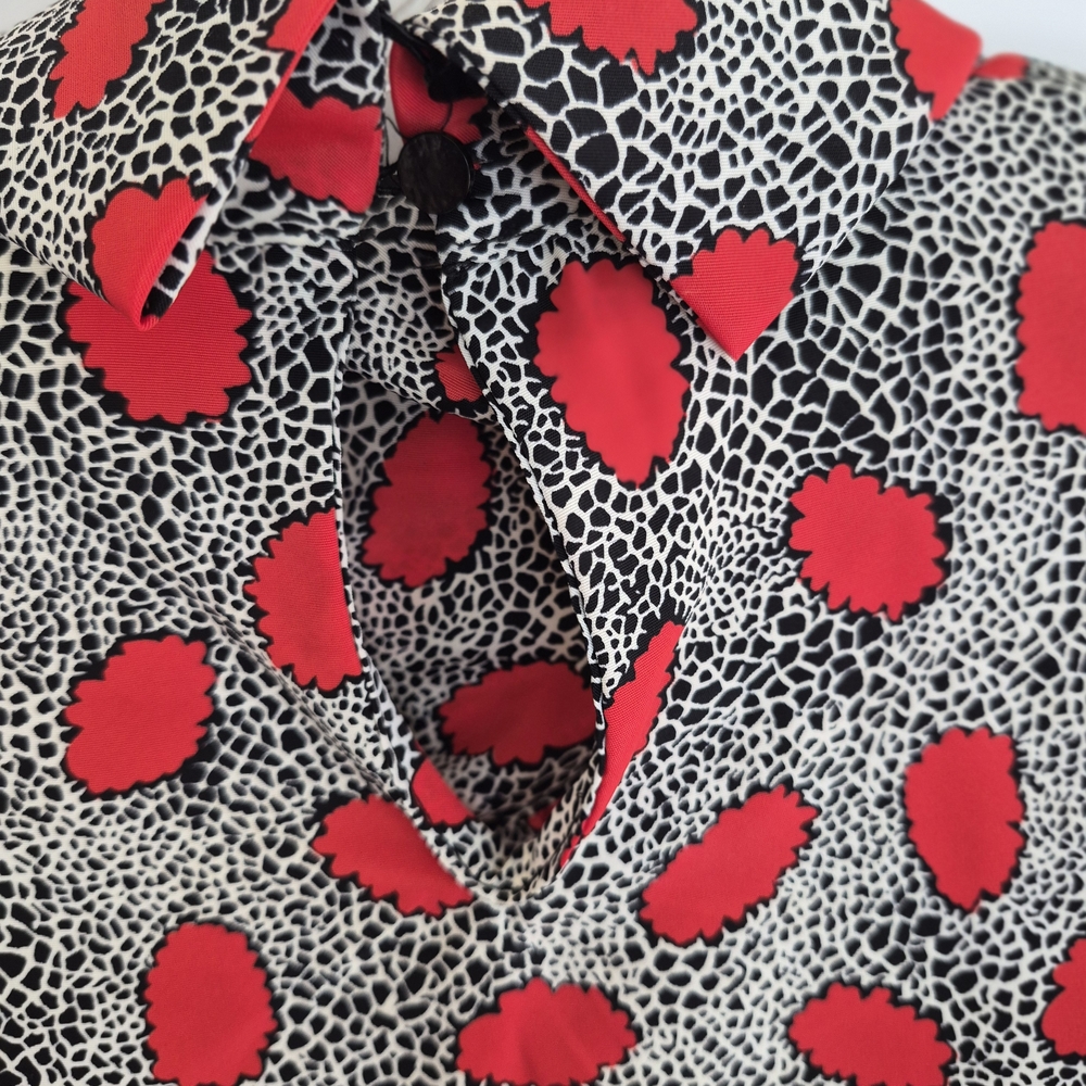 Vintage 80s TR BENTLEY  Red and Black Patterned, Built in Shoulder Pads. 14 - Picture 2 of 5